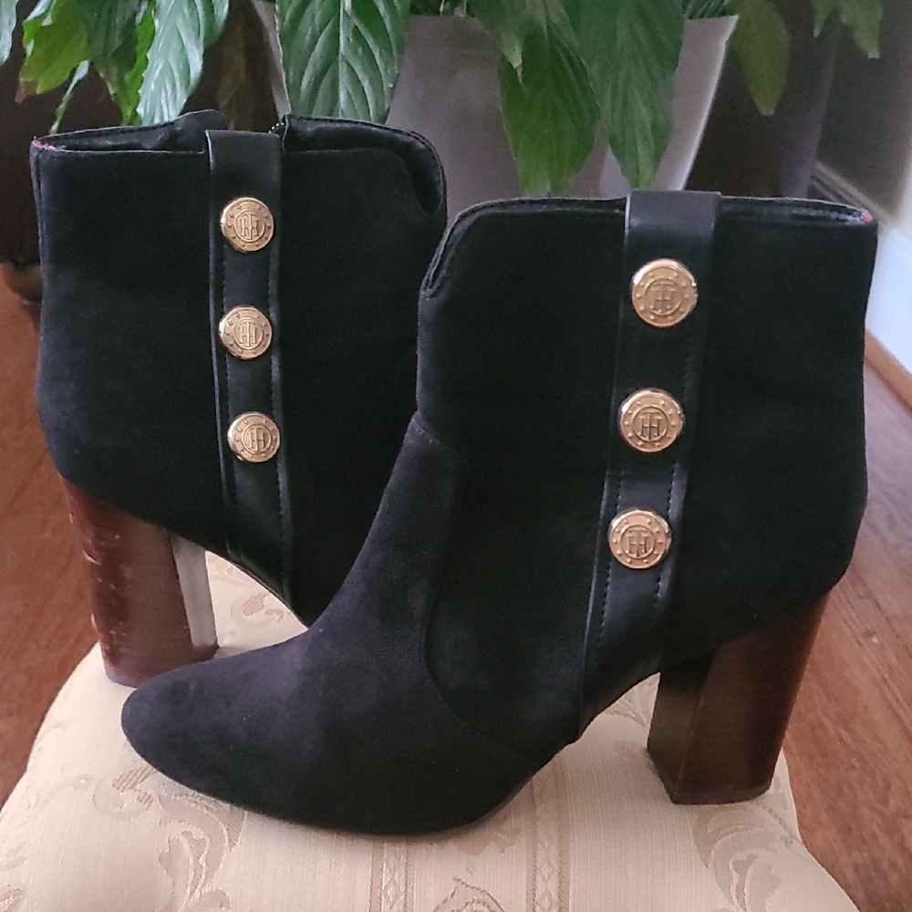 Tommy Hilfiger Chic Black Suede Ankle Boots with Gold Buttons